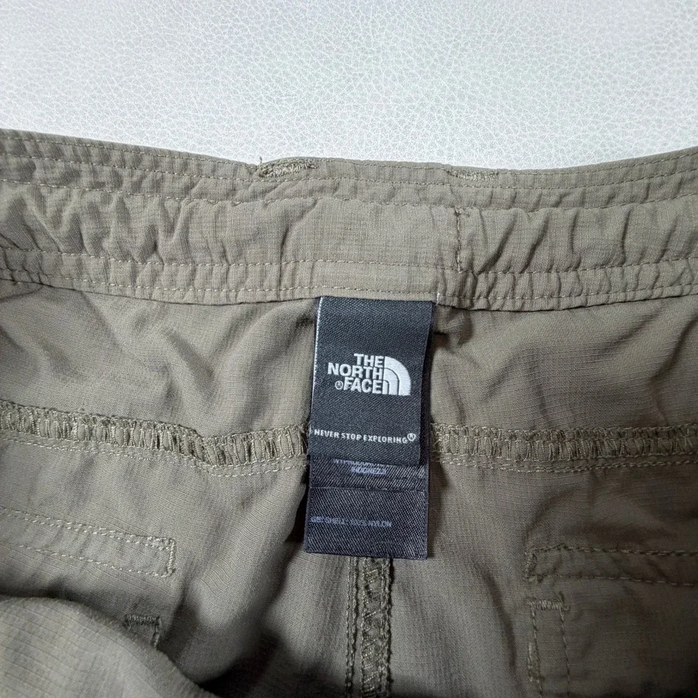The North Face Womens Size 8 Horizon Hiking Shorts Olive Green Roll Up Nylon